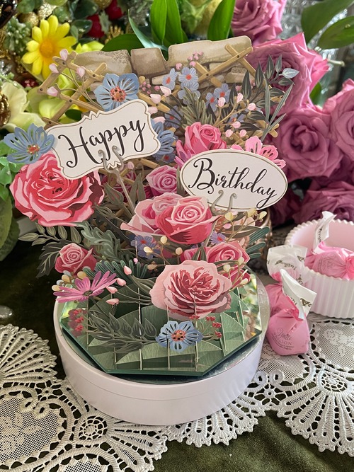 新入荷！『Me & McQ ミーアンドマックキュー』ピンクのバラ バースデーカード  ‘Birthday Flowers’ 3D カード イギリスよりの画像