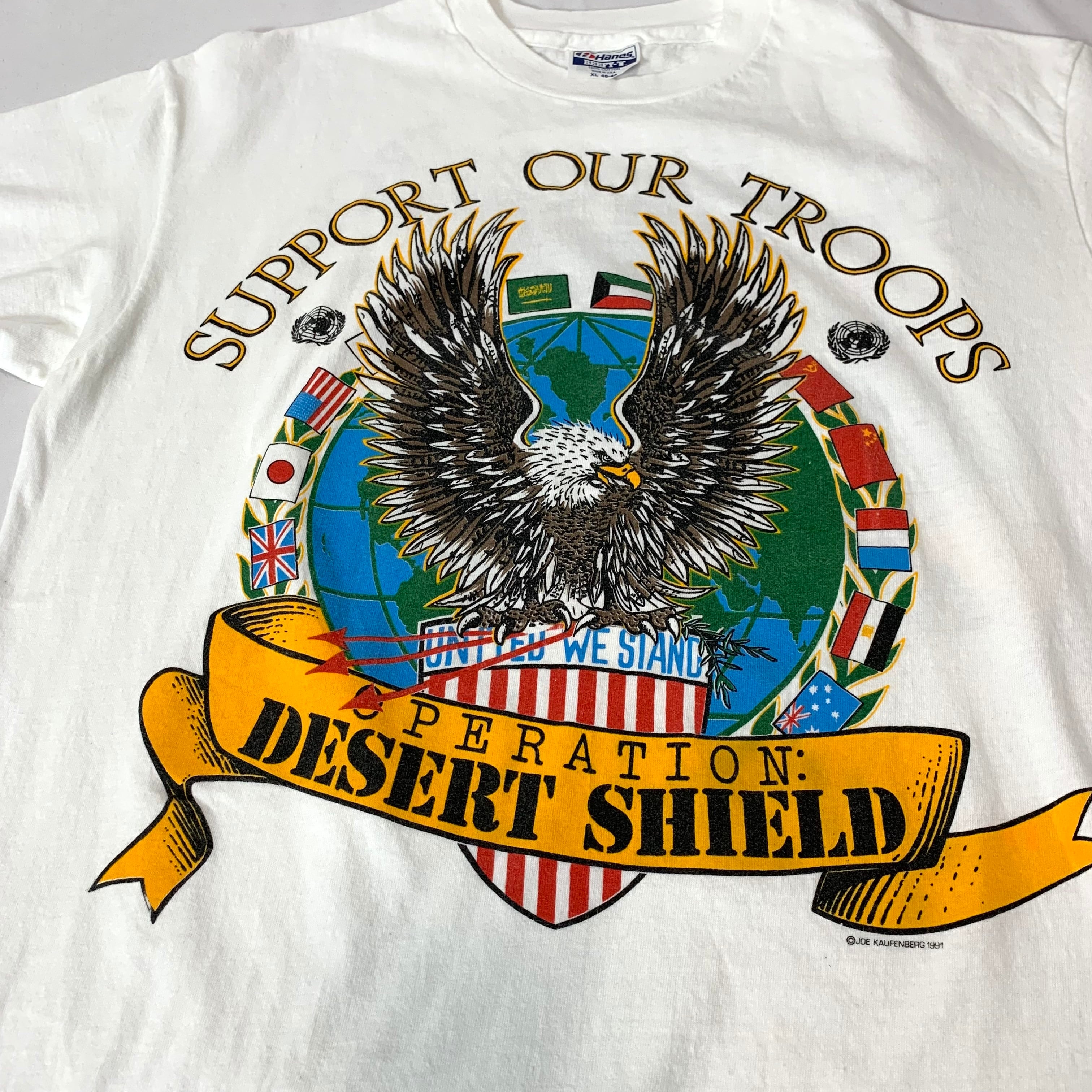 vintage 90s print T-shirt Operation Desert Shield Hanes BEEFY MADE