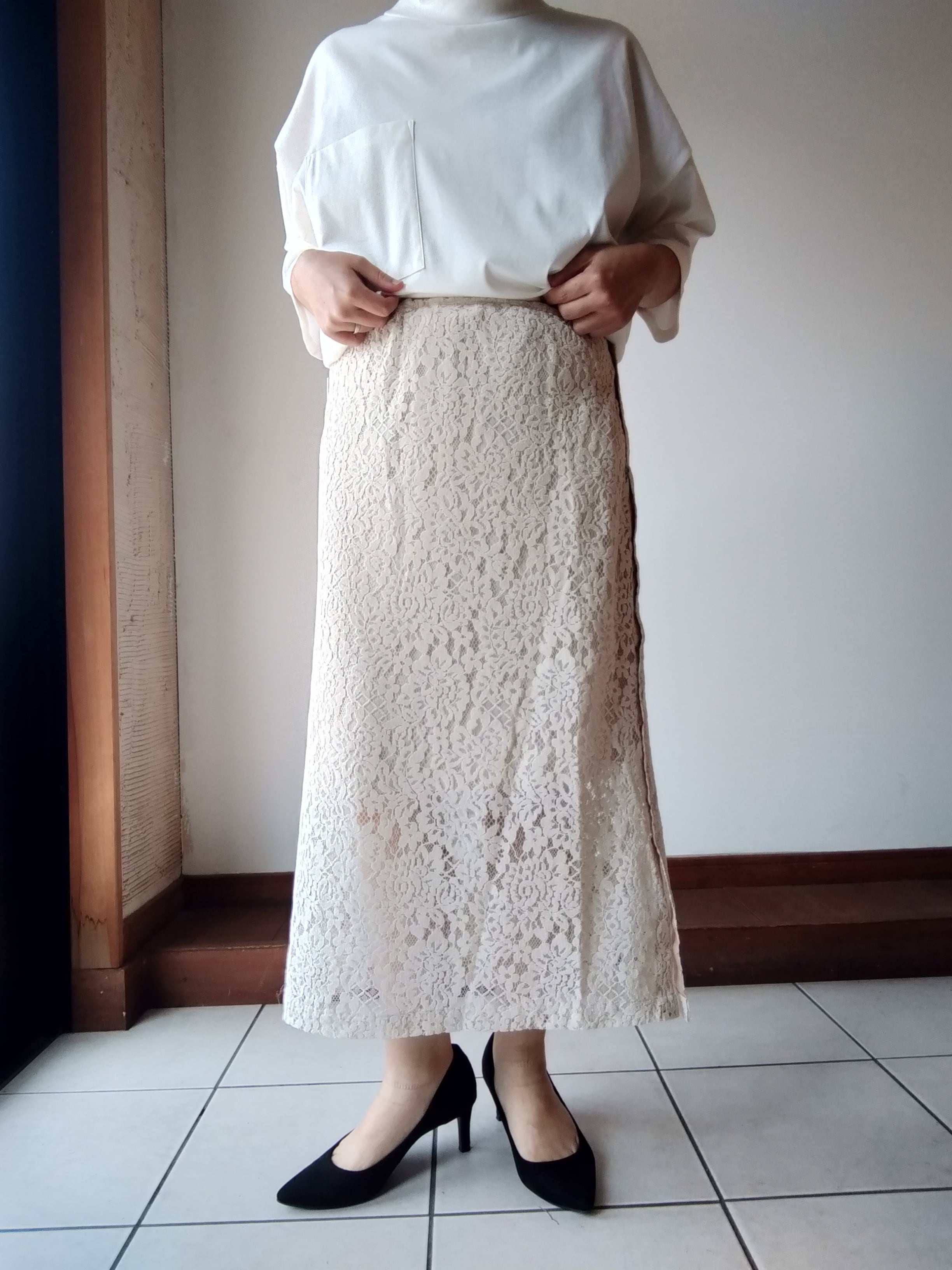 光沢コード×モールレースタイトスカート | ONE+ONE STORE