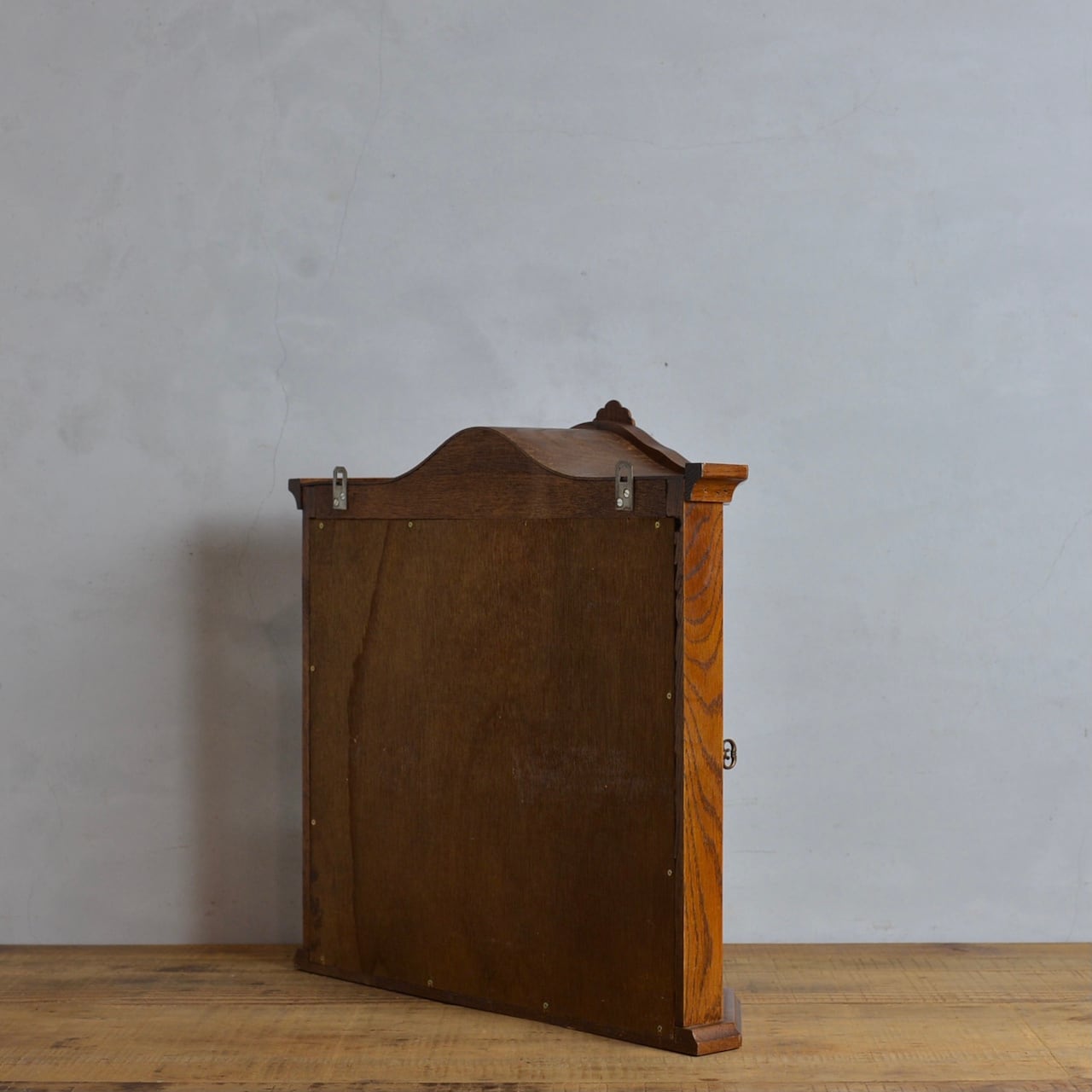ヴィンテージ　ウォールキャビネット　　壁掛け　ケース　アンティーク　オーク材 ヴィンテージ ウォールキャビネット 壁掛け ケース アンティーク