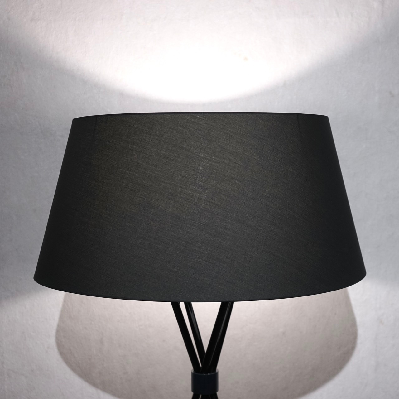 BoConcept ボーコンセプト Main メイン フロアランプ フロアスタンド フロア照明 間接照明 モダン ミニマル ホテルライク