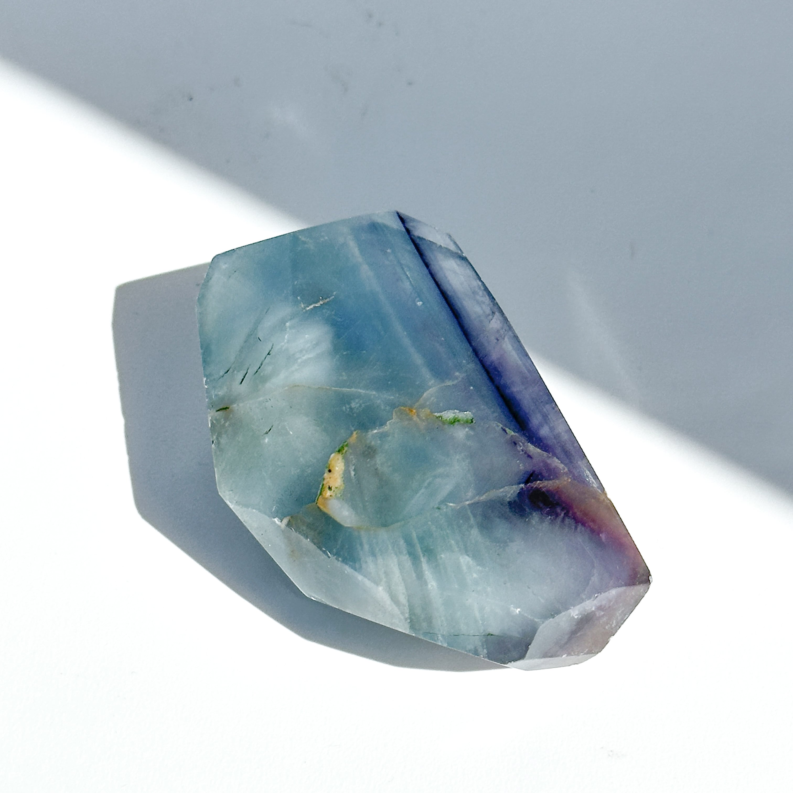 高品質　グリーンアップルフローライト　フリーフォーム ブルー,パープルフローライト フリーフォーム 25◇ Fluorite ◇天然石