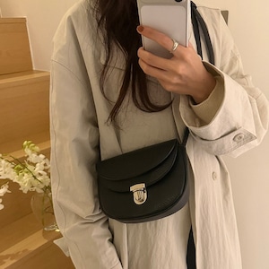 compact flap pochette shoulder-bag　2litr06179