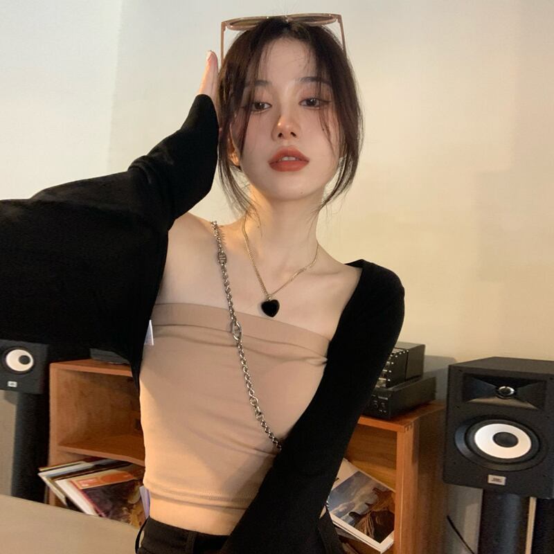 トップス レディーススプリングオータムレッドスタイルバックショート 春物 秋物 試着室72609582378