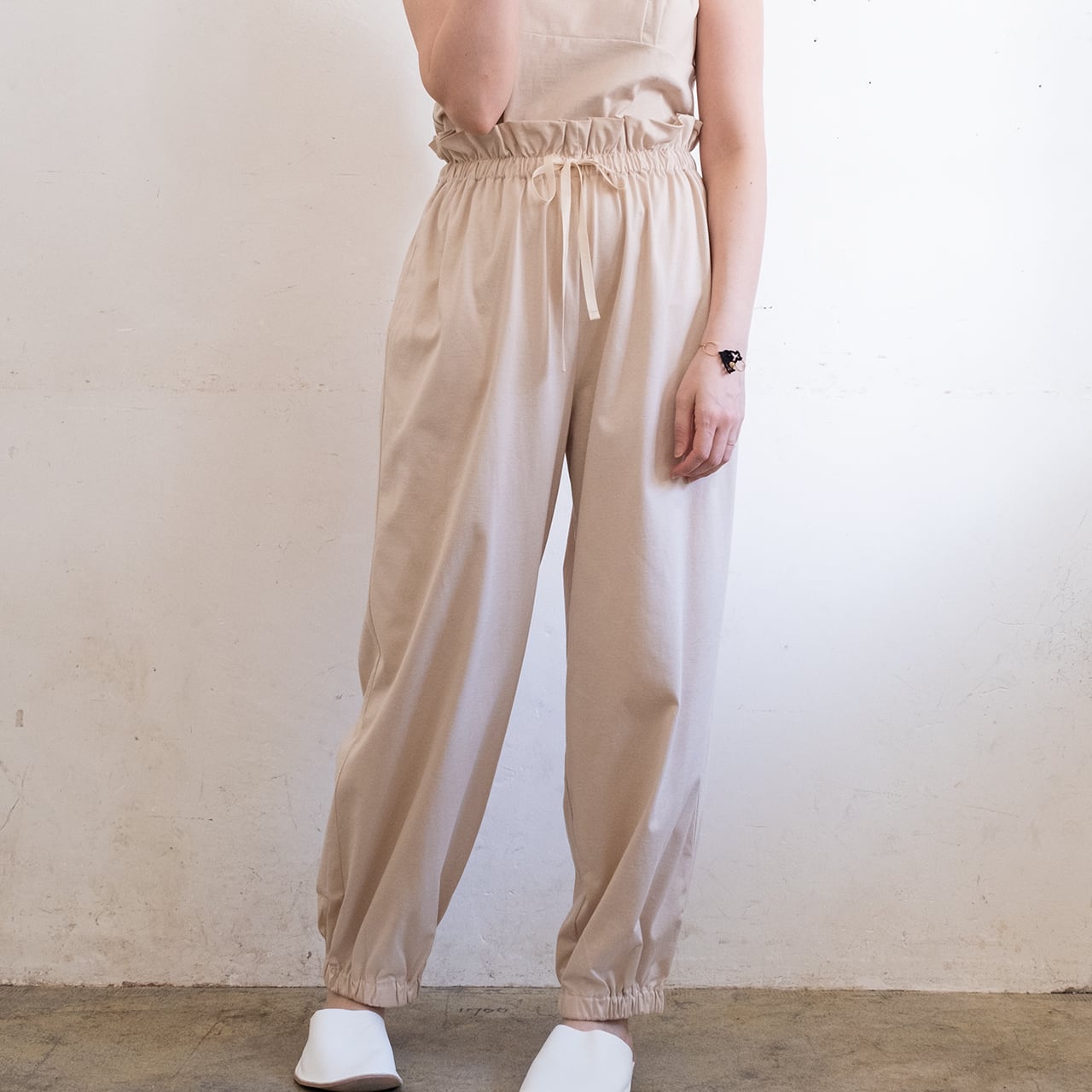 説明文必読❤️サルエSALUE❤️エッグチノパンツ　サイズ１❤️ white label］smooth pants | SALUÉ
