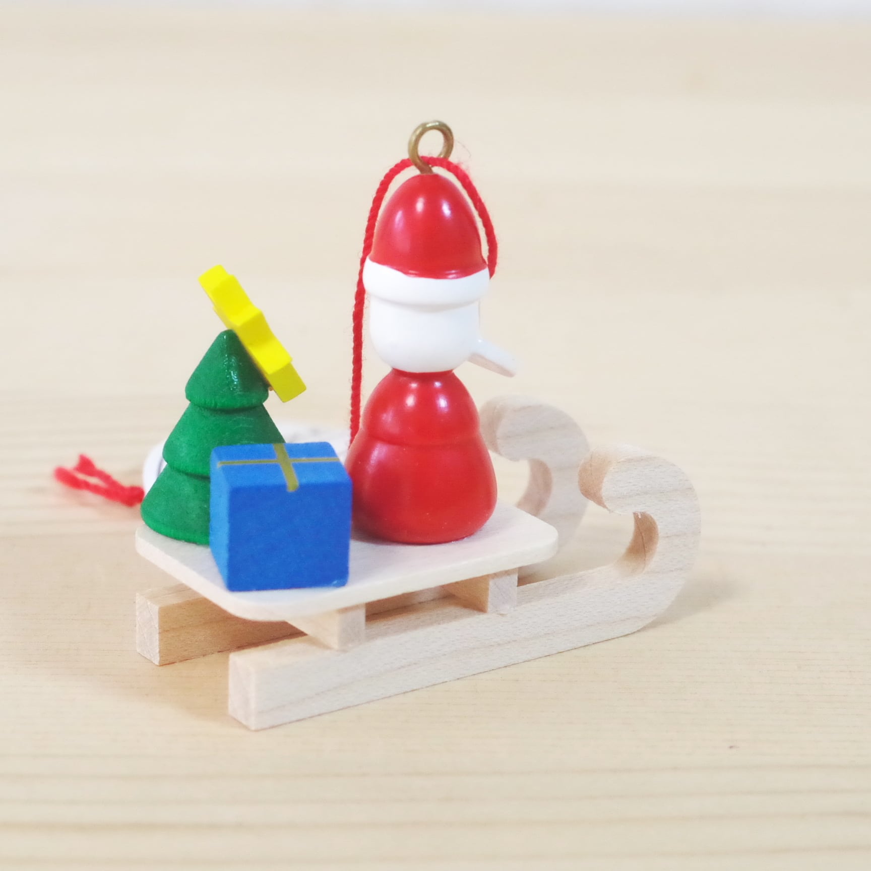 ウルブリヒト オーナメント 白木ソリとサンタ | 木のおもちゃ