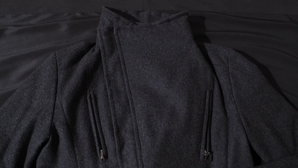 2000s Deformation mode silhouette neck wool long coat