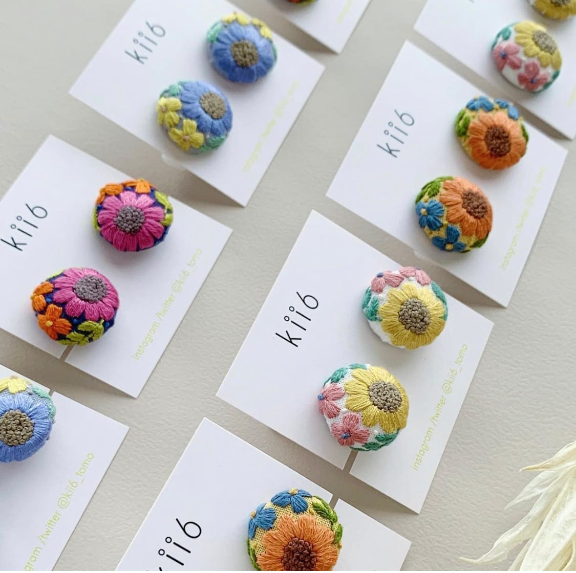 kii6 手刺繍アクセサリー 92 93 | teshigotoya ねむの木の豆