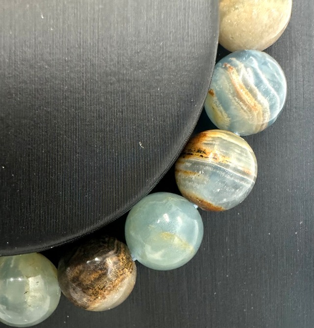 (00624)ブルーカルサイト　10mm　Calcite　方解石　ラウンドカット　 ブレスレット