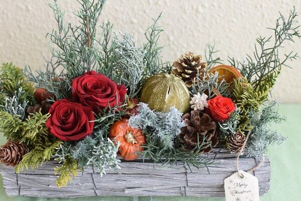 プリザーブドフラワーのクリスマスアレンジ パラレル | 紅色モダン