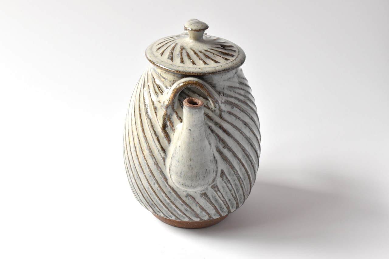 小代瑞穂窯 / 福田るい : しのぎ ポット (大) 白