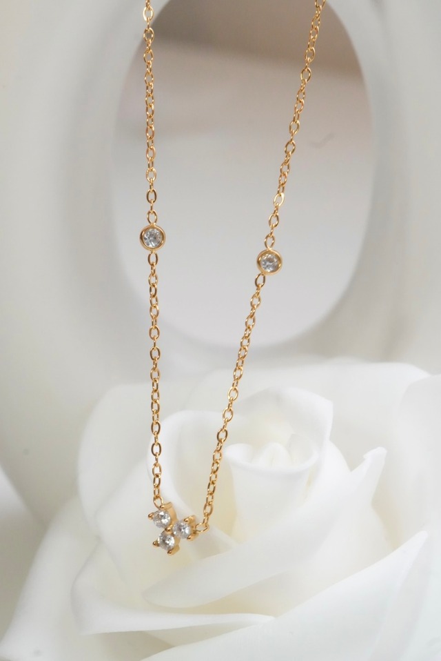three mini dia necklace