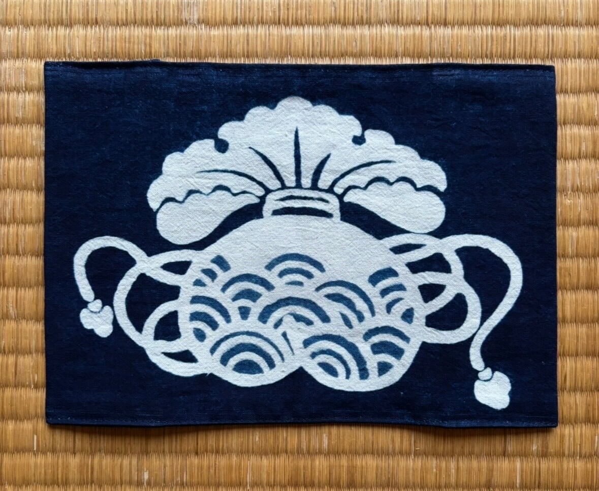 筒描藍染 風呂敷 鶴A | 長田染工場