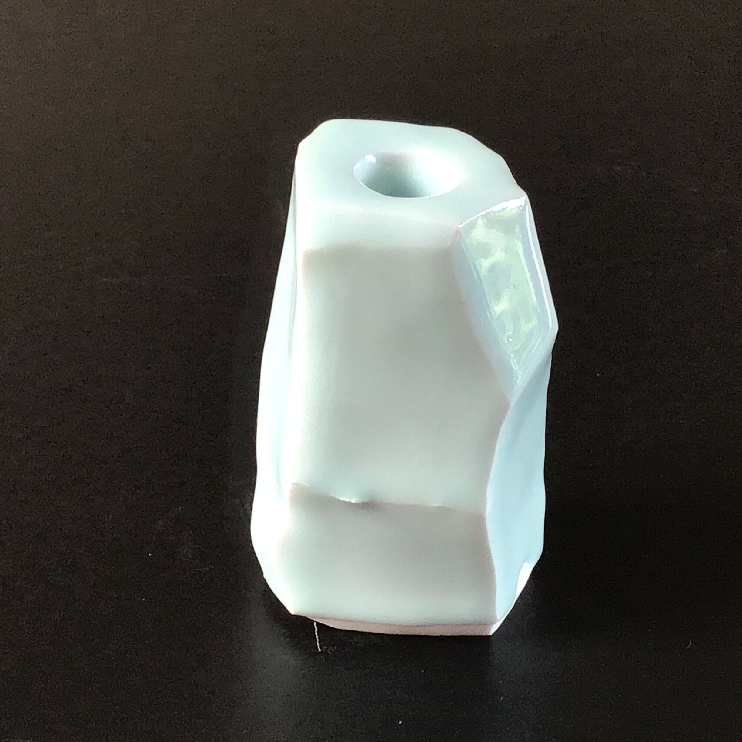 World Made Series 韓国青白磁一輪挿し Flower Vase 桐箱付 | 陶芸家