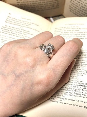 【Run Rabbit Run Vintage 】Claddagh ring