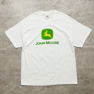 JOHN MOOSE LOGO T-SHIRT SIZE XL (USED)