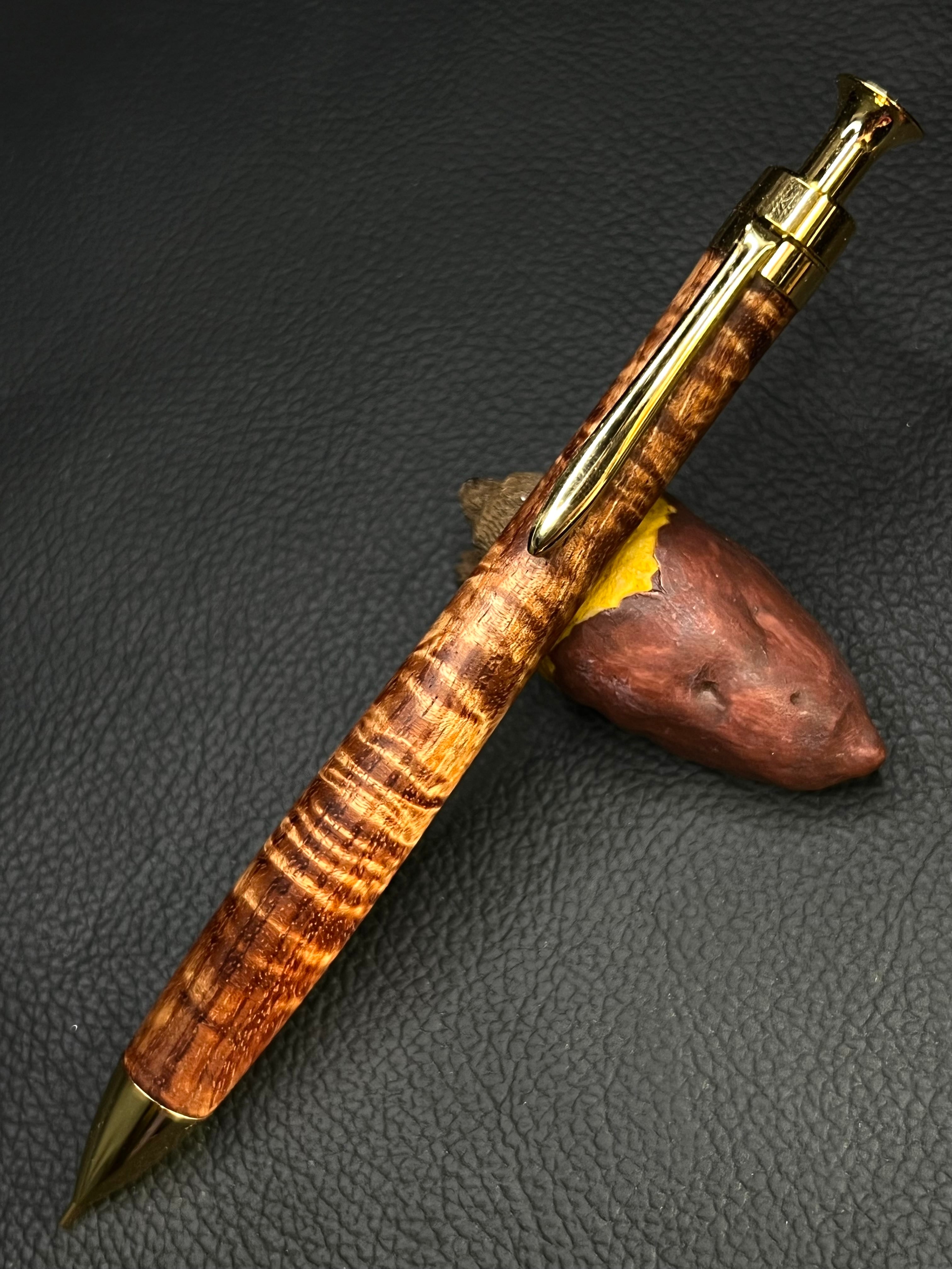 極上杢目 Taylor 618ce 貴重フローレンタインジャンボ 2016年製 極上杢目 Taylor 618ce 貴重フローレンタインジャンボ 2016年製 - メルカリ