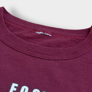 【USA古着】ミシガン大学 フットボール ロゴ プリント Tシャツ Central Michigan Chippewas チッペワズ バーガンディ 半袖 us古着