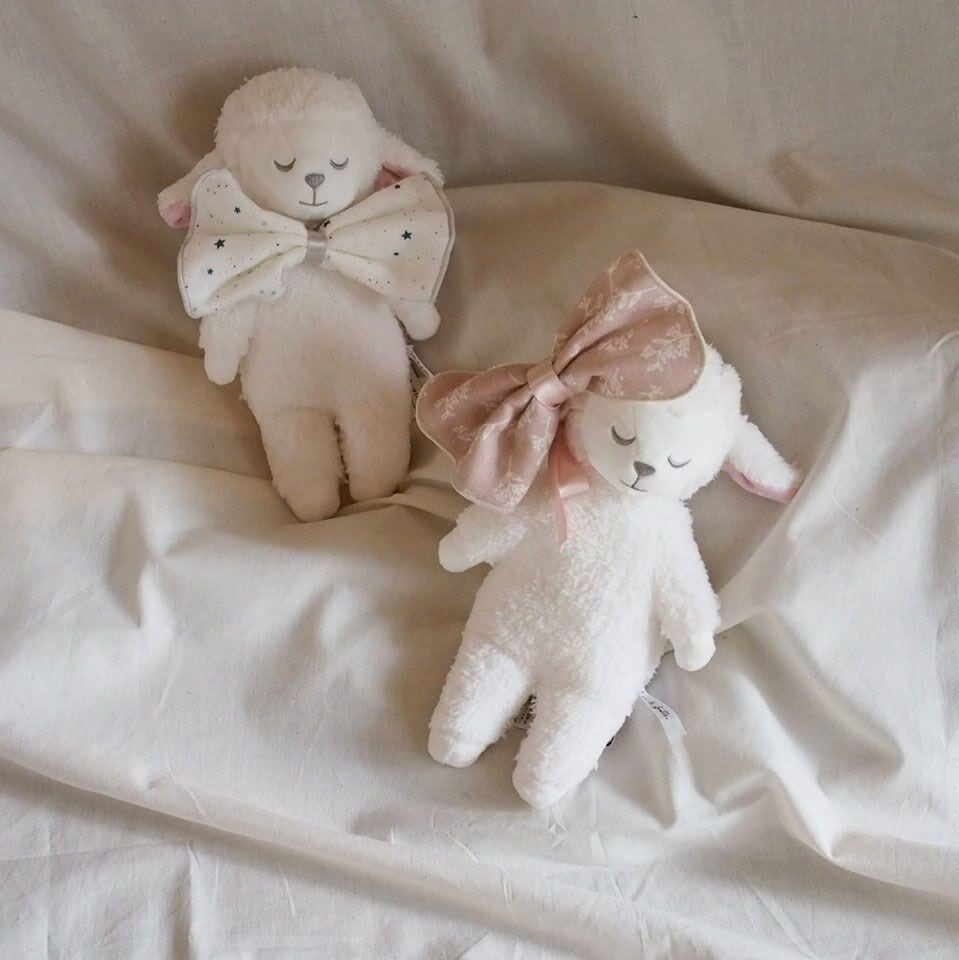 ふわふわ素材のひつじのぬいぐるみ sheep dall ＆ハンカチセット