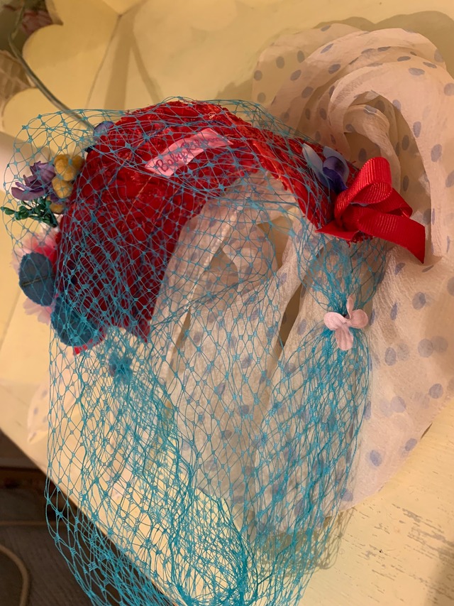 ヴィンテージピンクのBIGプードル　ヘッドドレス付　（220910）