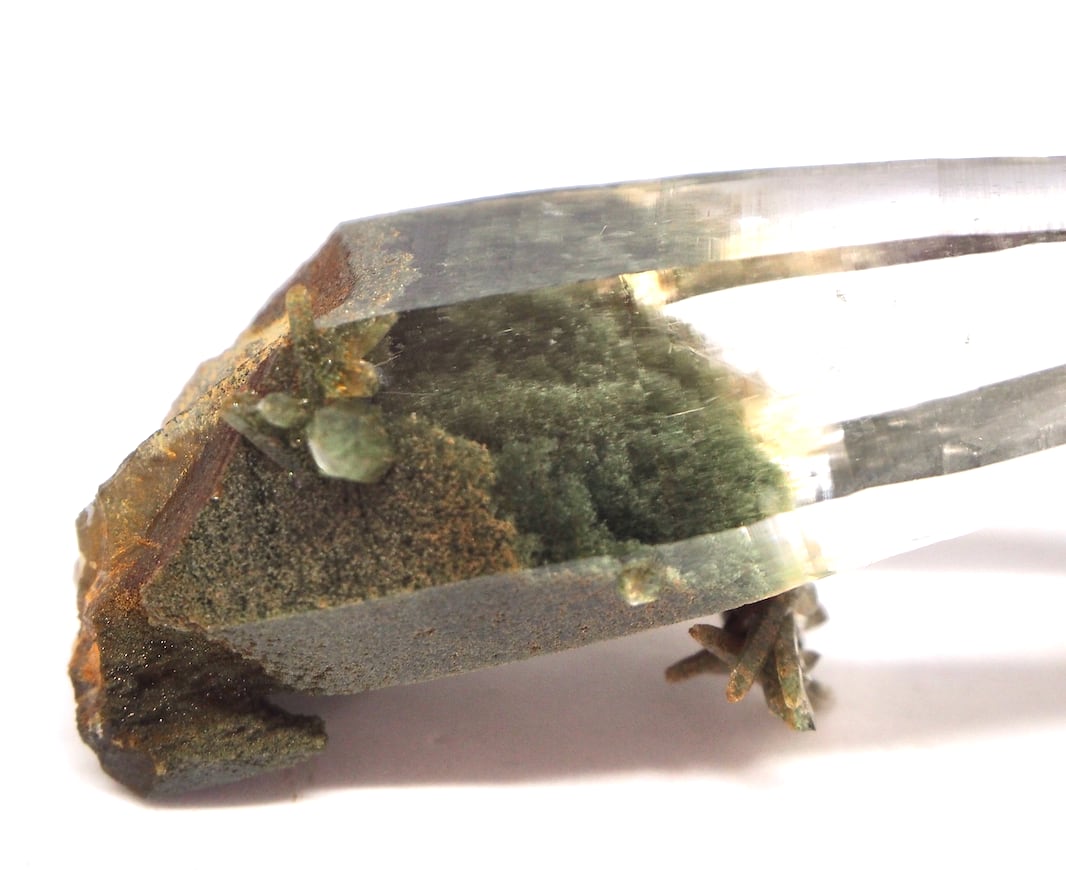 (ヒマラヤ産) ガネーシュヒマール ガーデンクリスタルポイント(未研磨)