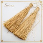 タヒチアンダンス イイ ハンドタッセル ブラウン系 小物 小道具 ペア 両手 茶 ナチュラル 紐 フラダンス 練習 レッスン イベント ステージ ポンポン 明るい 発表会 パフォーマンス モレ