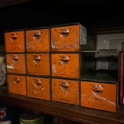 1950s  ドーマン ヴィンテージ パーツキャビネット　DORMAN PRODUCTS “POP-A-BIN” Vintage Parts Cabinet Z-1022