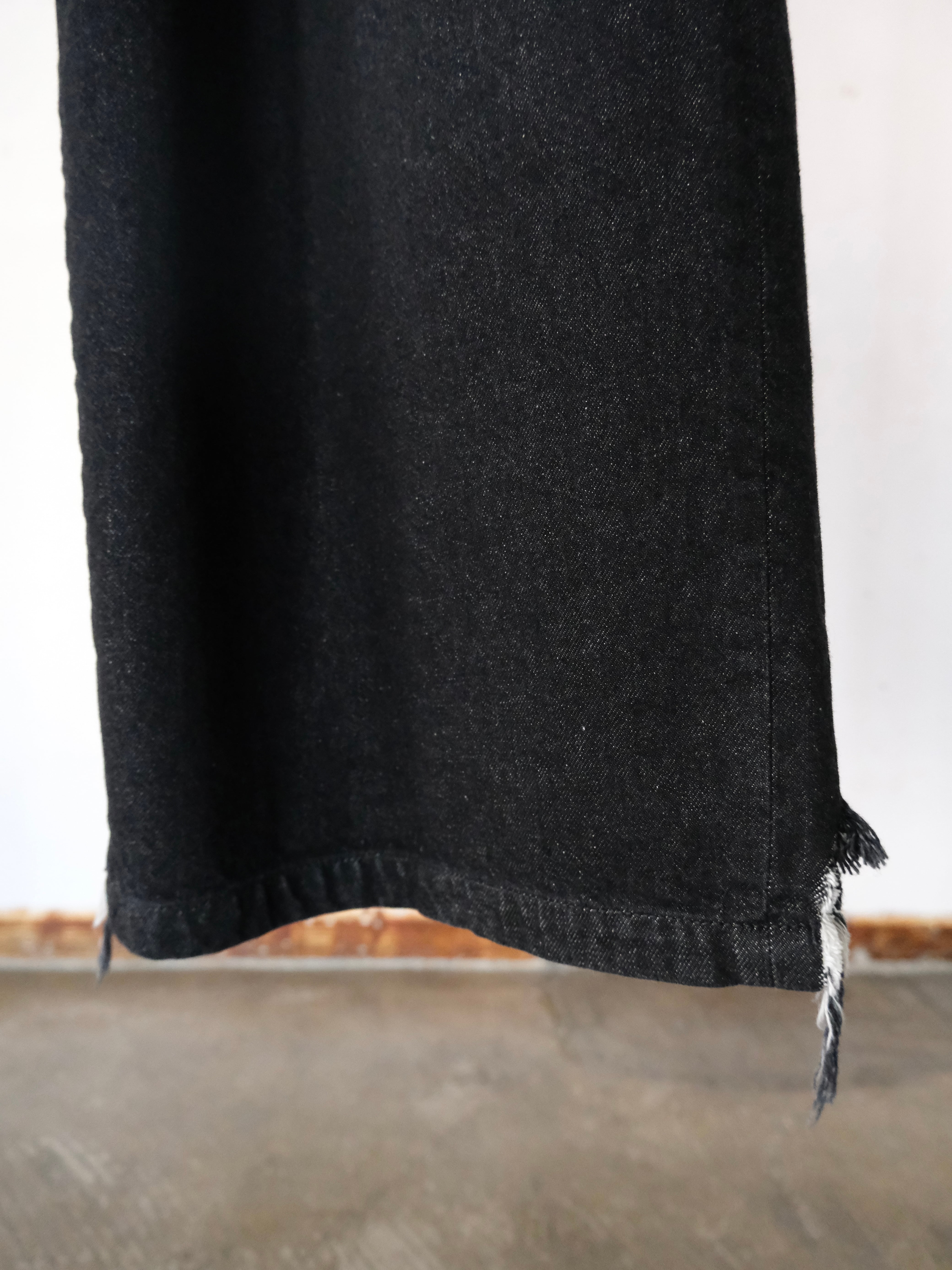 SOSHIOTSUKI】 HI WAIST BAGGY DENIM PANTS | THE OUR