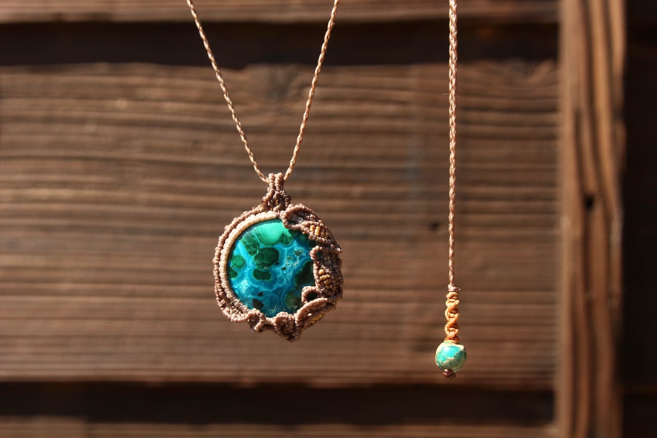 Chrysocolla malachite micro macrame pendant
