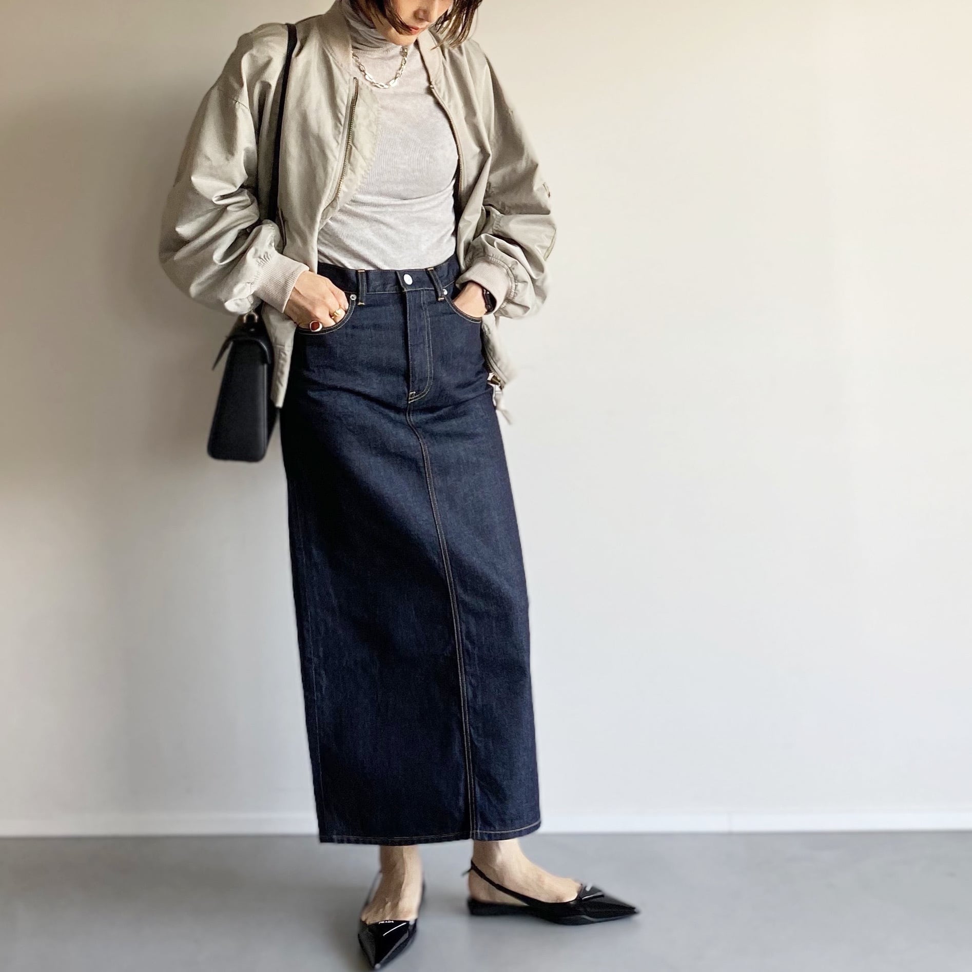 ＜エディター坪田あさみさんコラボ＞I LINE DENIM SKIRT（RIGID　BLUE）Iライン デニムスカート | woadblue  ONLINE STORE powered by BASE