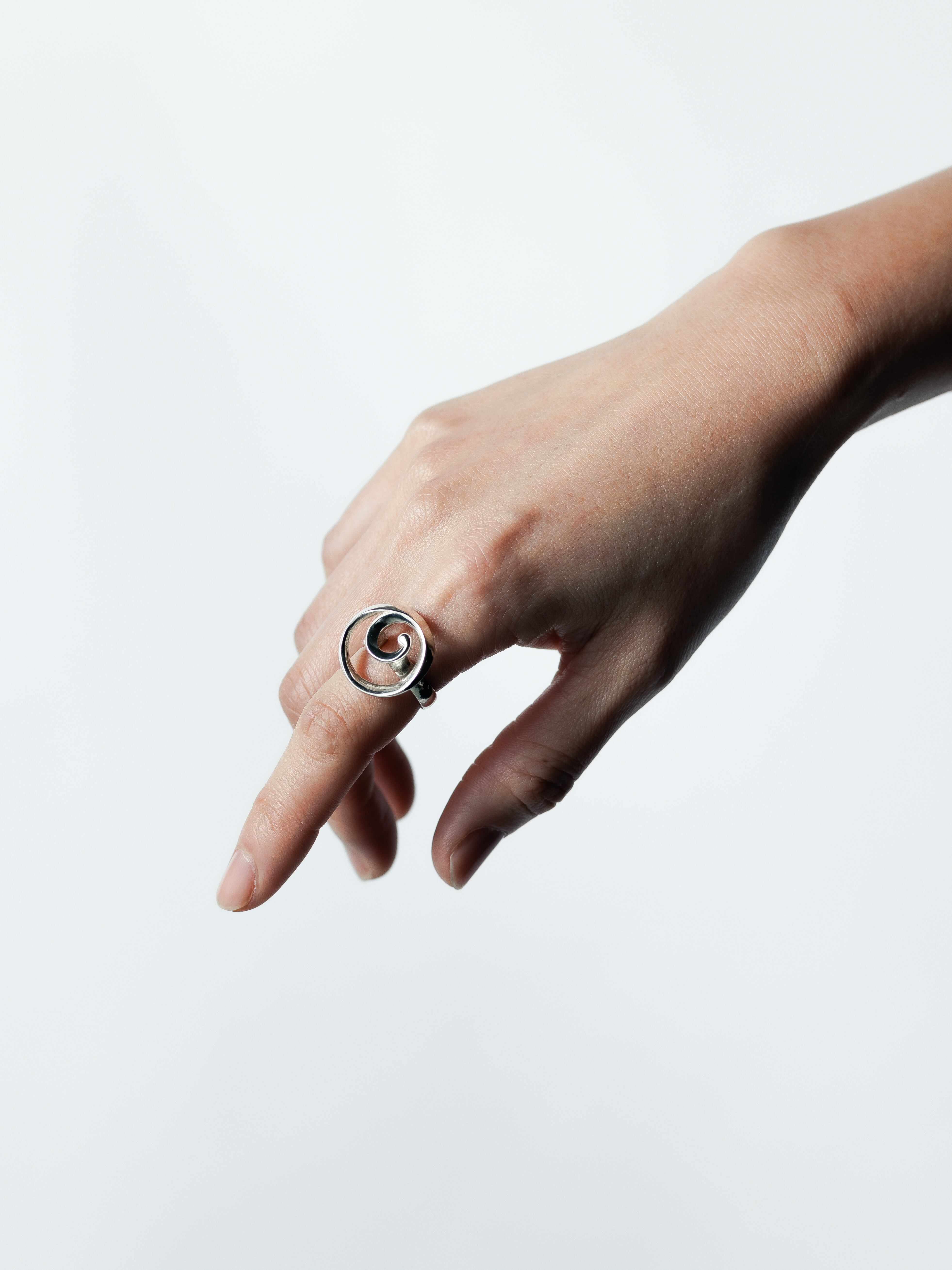 Vintage sterling silver modern spiral mexican ring