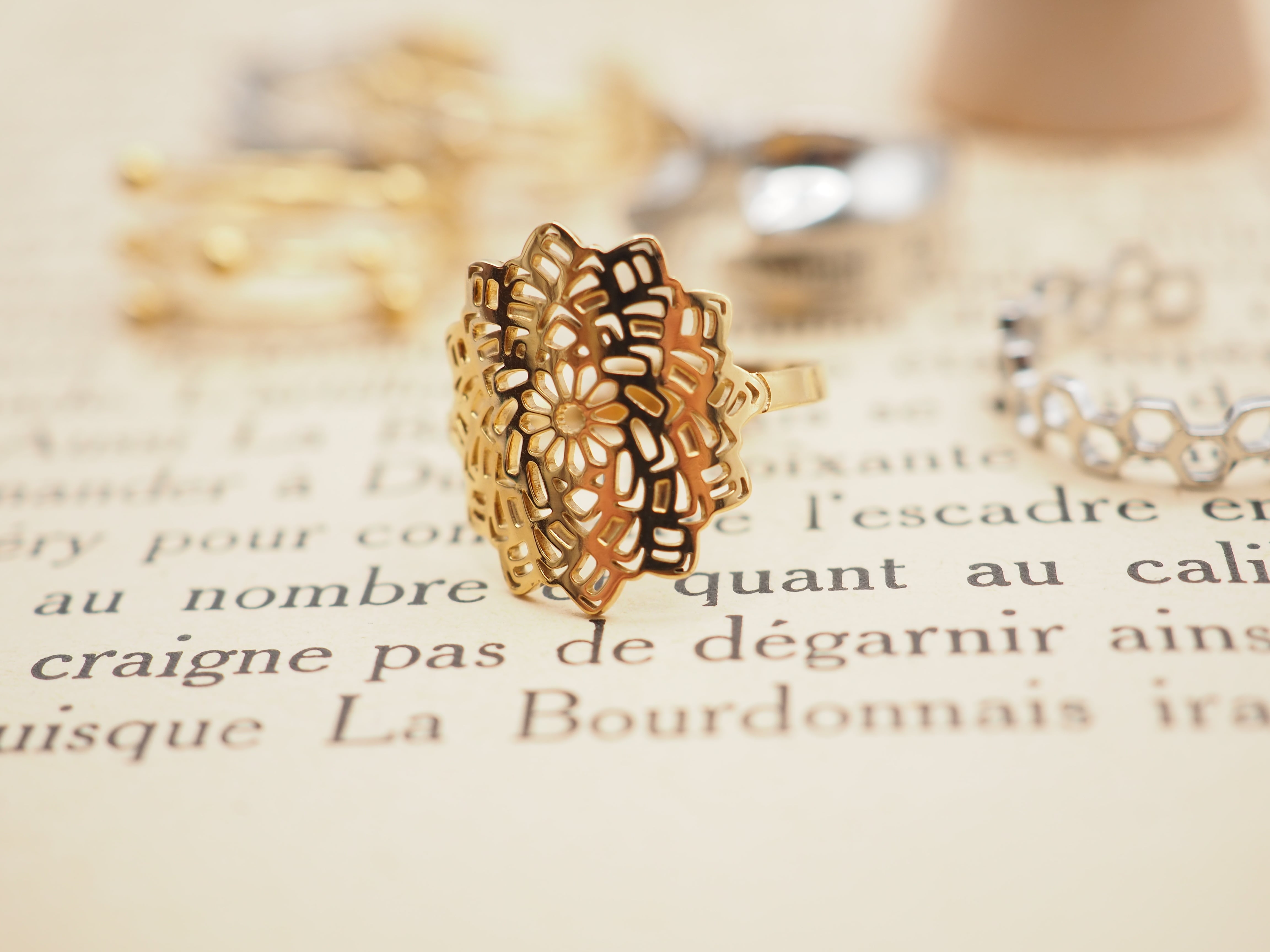 ☆ SALE☆【ikita Paris】 透かし彫り リング S-IKR053