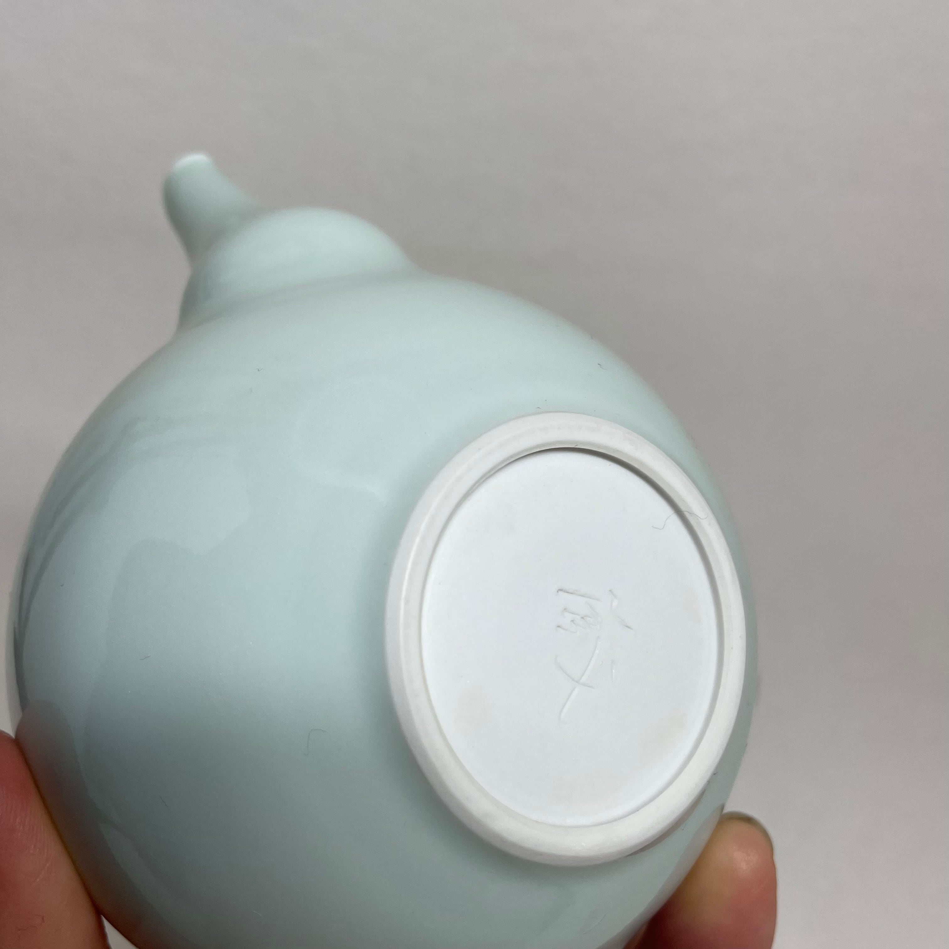 常滑 前川淳蔵 青磁後手iso71 | ISOBEYA