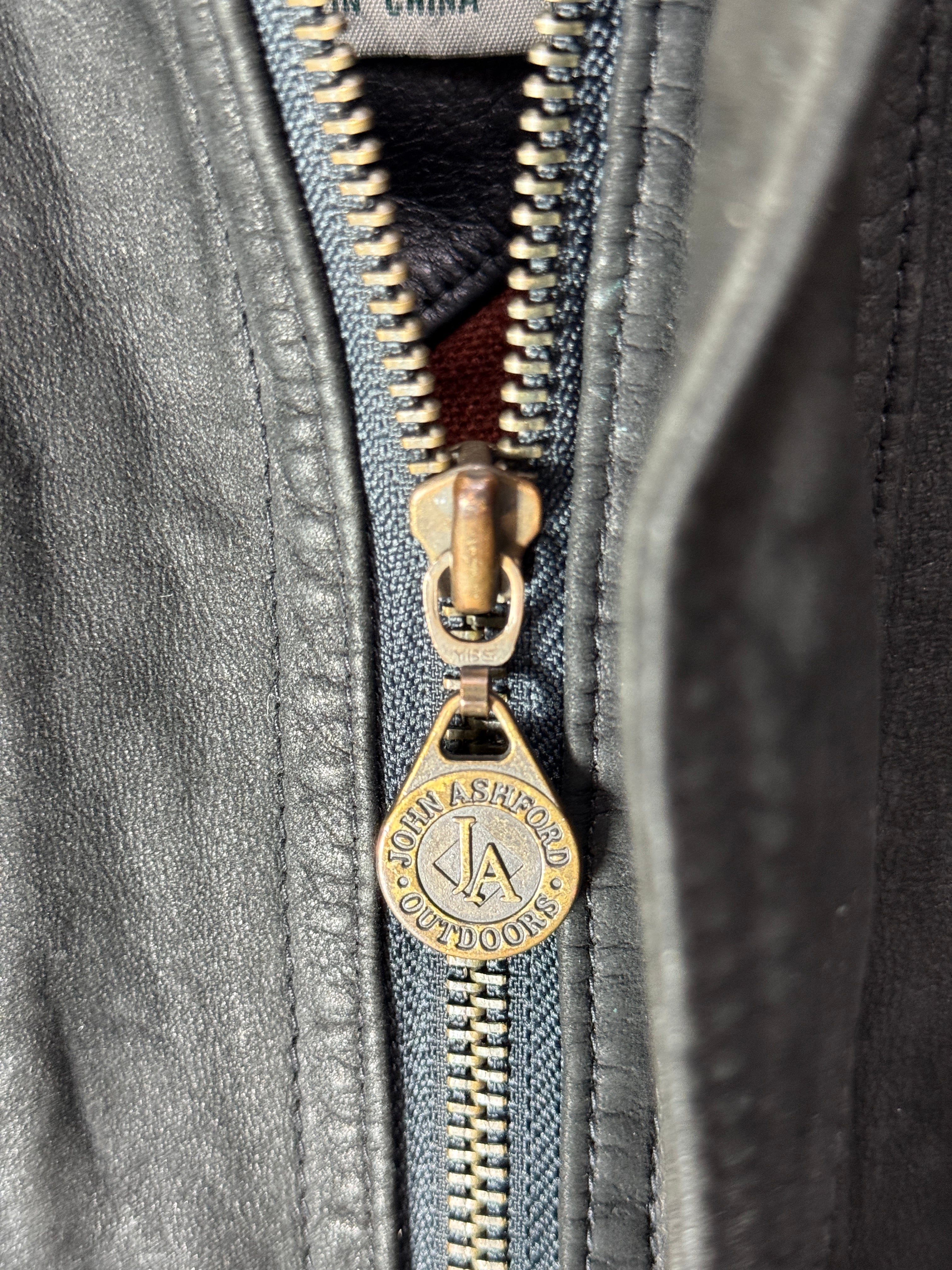 90's “JOHN ASHFORD” Leather Jacket – Dark Minimal | SISON