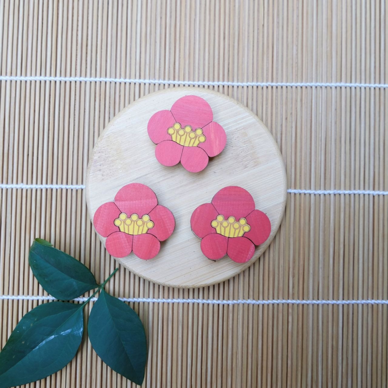 【インテリアART】すだれアートパネル 梅 赤 マグネット