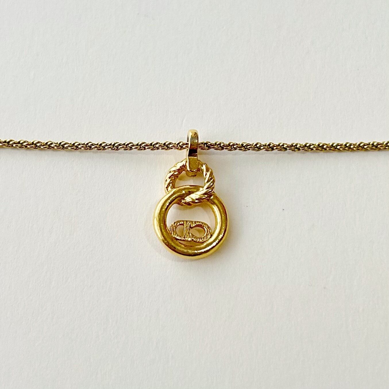 Dior ダブルオーバルモチーフ ネックレス 【公式通販】