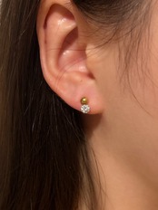 一粒 zirconia pierce