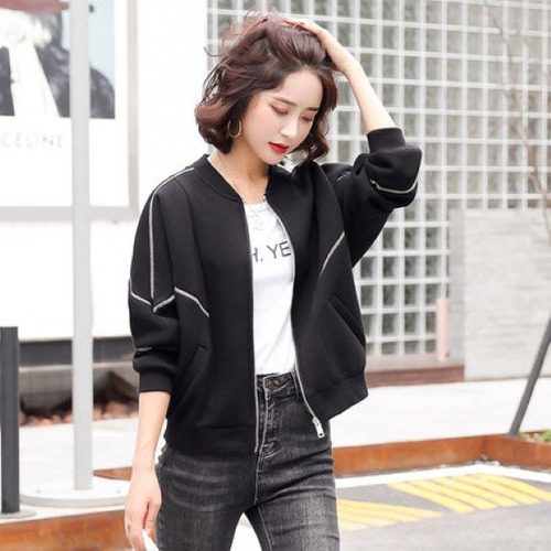ジャケット レディース カジュアルジャケット 羽織 アウター フロントジッパー 黒 ブラック 長袖 ショート丈 ラインデザイン カジュアル お出掛け ライトアウター ジャケット 羽織 レディース