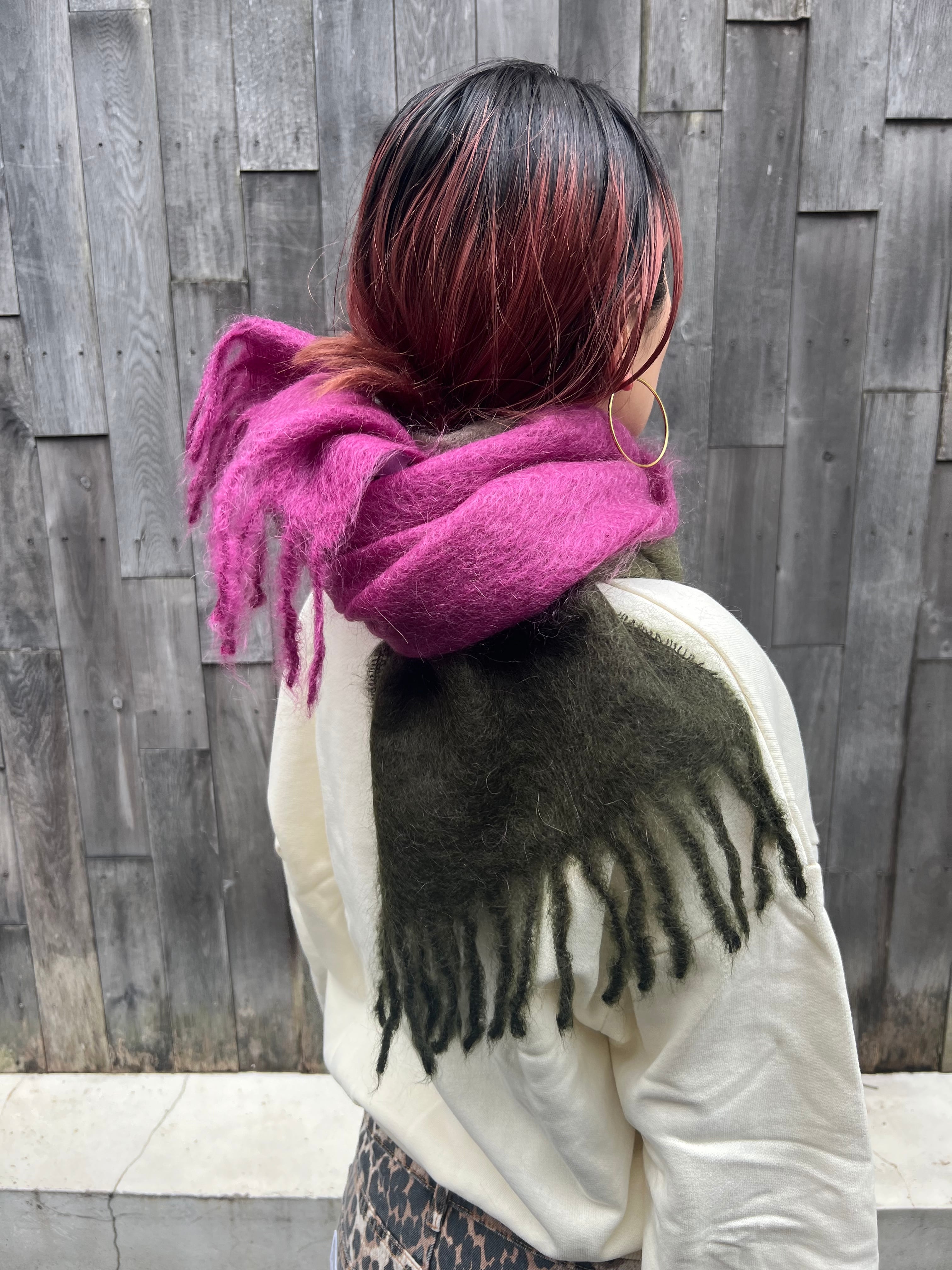 22AW】GANNI ガニー / Mohair Gradient Fringed Scarf | TRENT