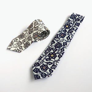 【tadas×桂樹舎コラボ】ネクタイ 小花柄