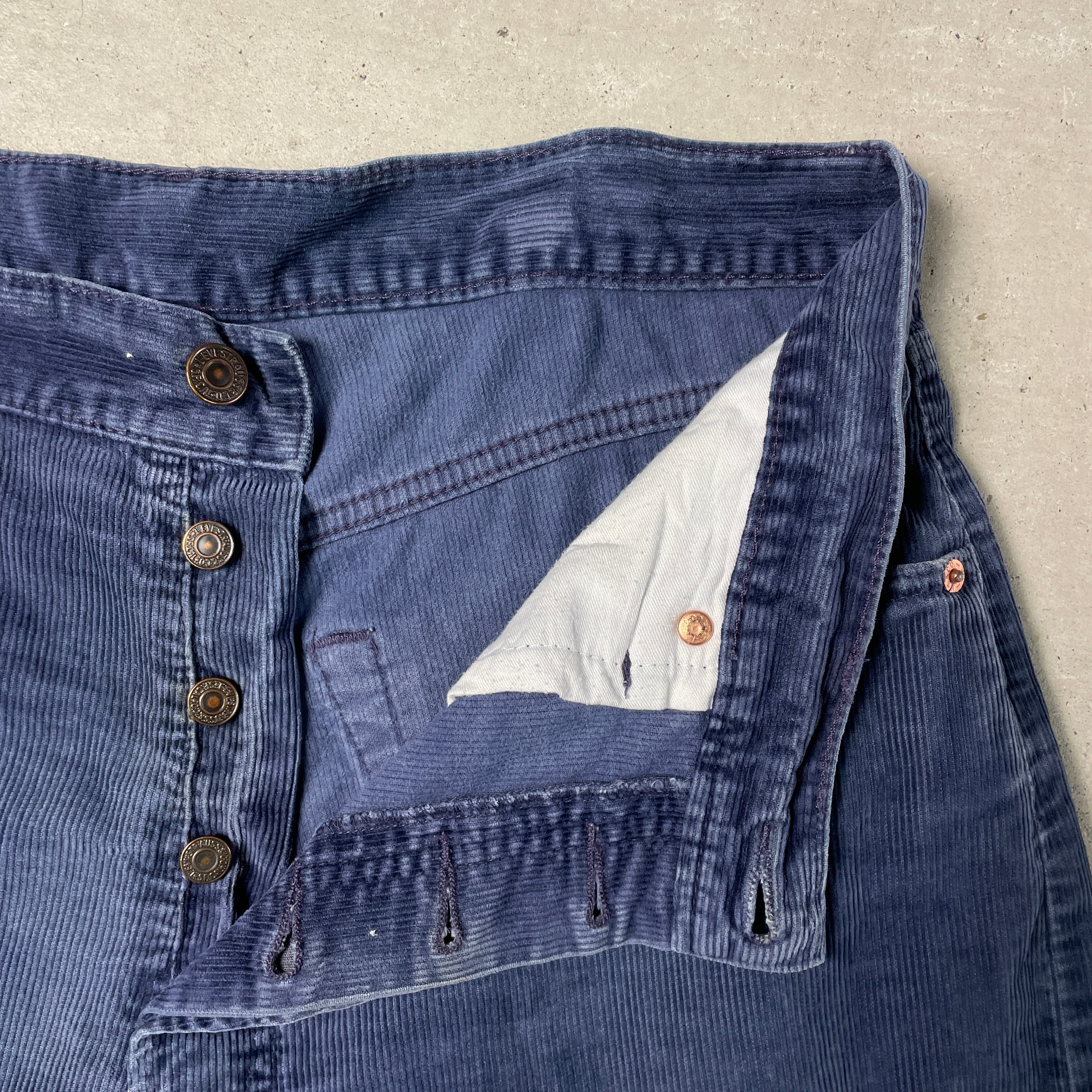 チュニジア製 90年代 Levi's ユーロリーバイス 551 コーデュロイパンツ