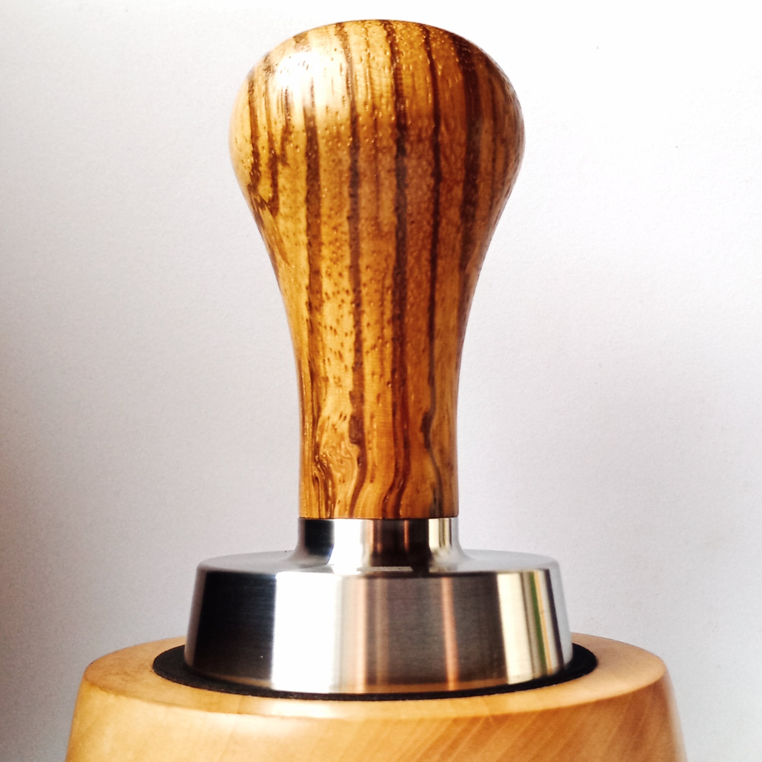 TORRタンパー ○ 54.5mm TFSE フラット シャープエッジ エスプレッソ