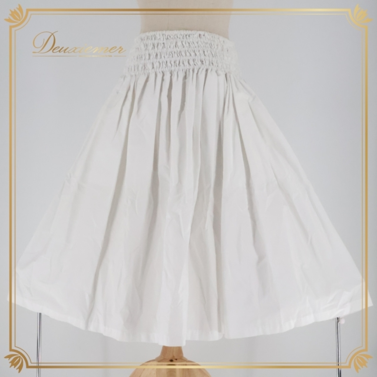 フラダンス 衣装 パウスカート ホワイト系 日本製 シングル シンプル 無地 ワンカラー かわいい 華やか 明るい 爽やか 上品 綺麗 白 ハワイアン アロハ フラ ダンス レッスン 練習 レディース カジュアル おしゃれ ハワイアンスタイル ダンスウェア