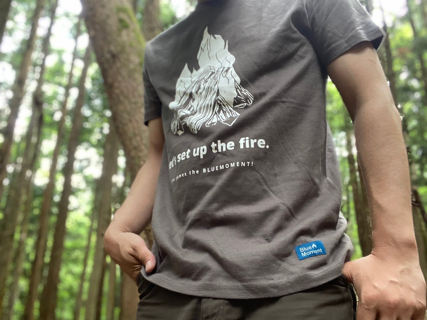 焚火グラフィックTシャツ | 阿諏訪泰義の公式オンラインショップ