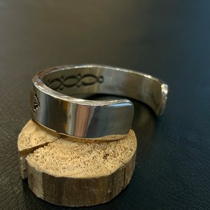 ブルースモーガン（Bruce Morgan）14Kスタンプワークバングル