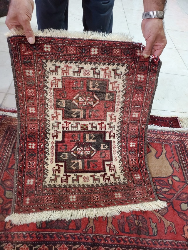 絨毯クエスト48【No.47】 ※現在、こちらの商品はイランに置いてあります。ご希望の方は先ずは在庫のご確認をお願いします。