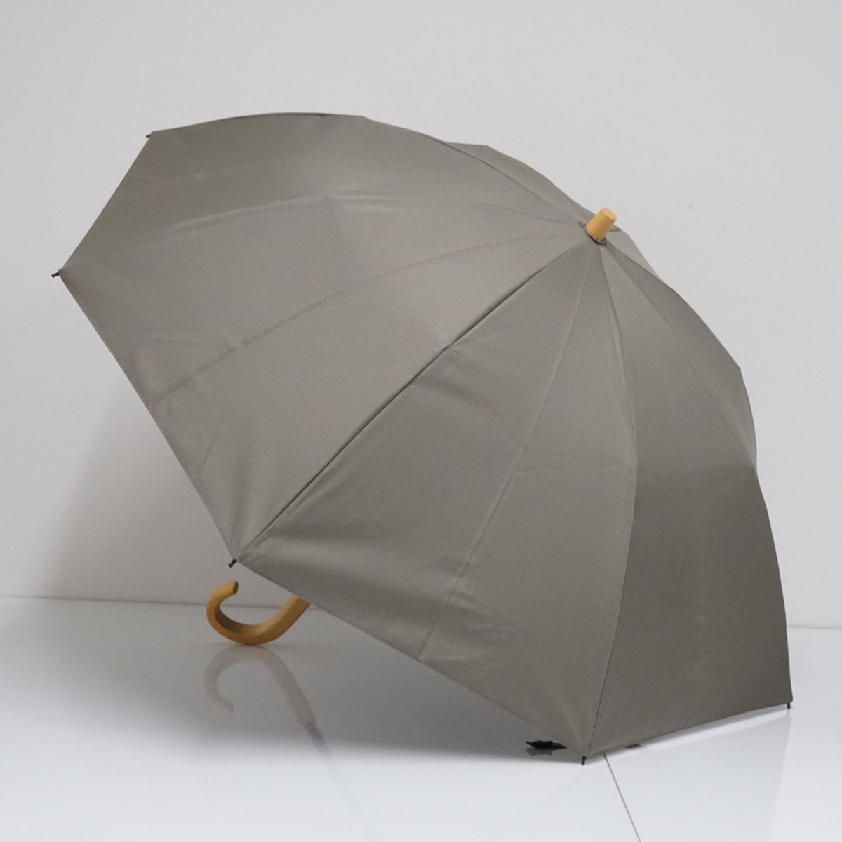 サンバリア100 完全遮光折日傘 USED美品 2段折 モスグレー UV 遮熱