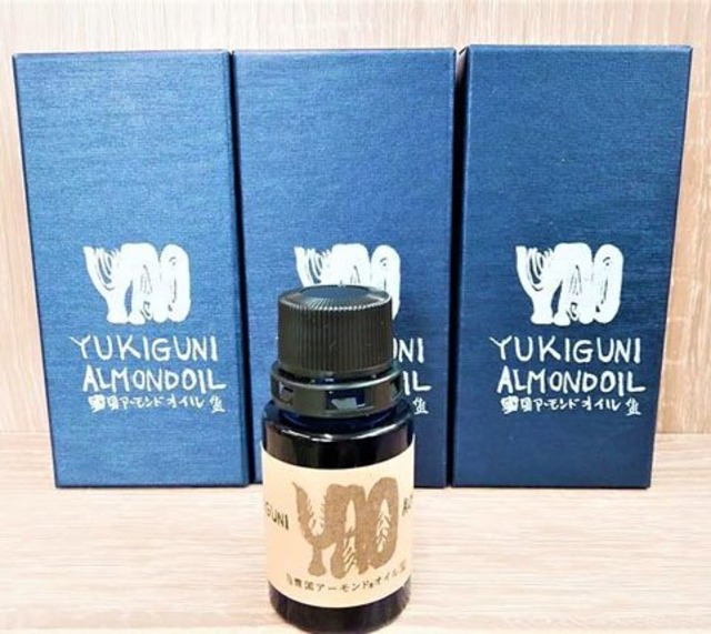 雪国アーモンドオイル７ml