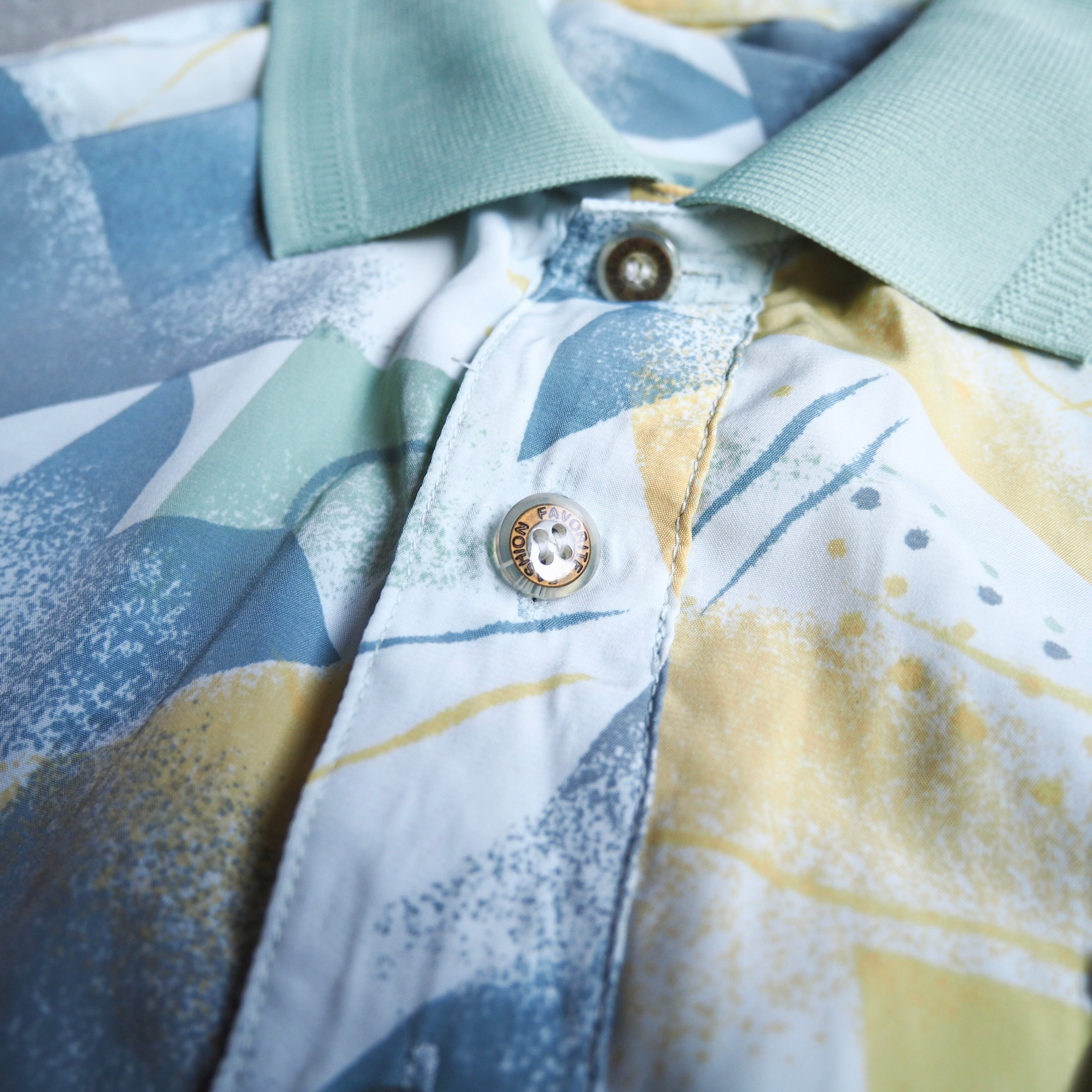 1990s Beautiful Pale Tone Pattern vintage loose Pull Over shirt