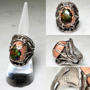 vintage heavy gauge silver ring set with opal